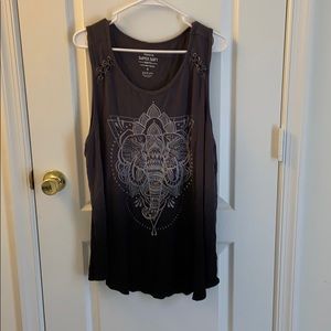 Elephant black and gray ombré tee